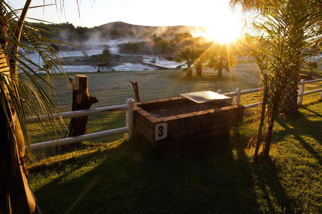 Ikaia River Lodge Keimoes Экстерьер фото